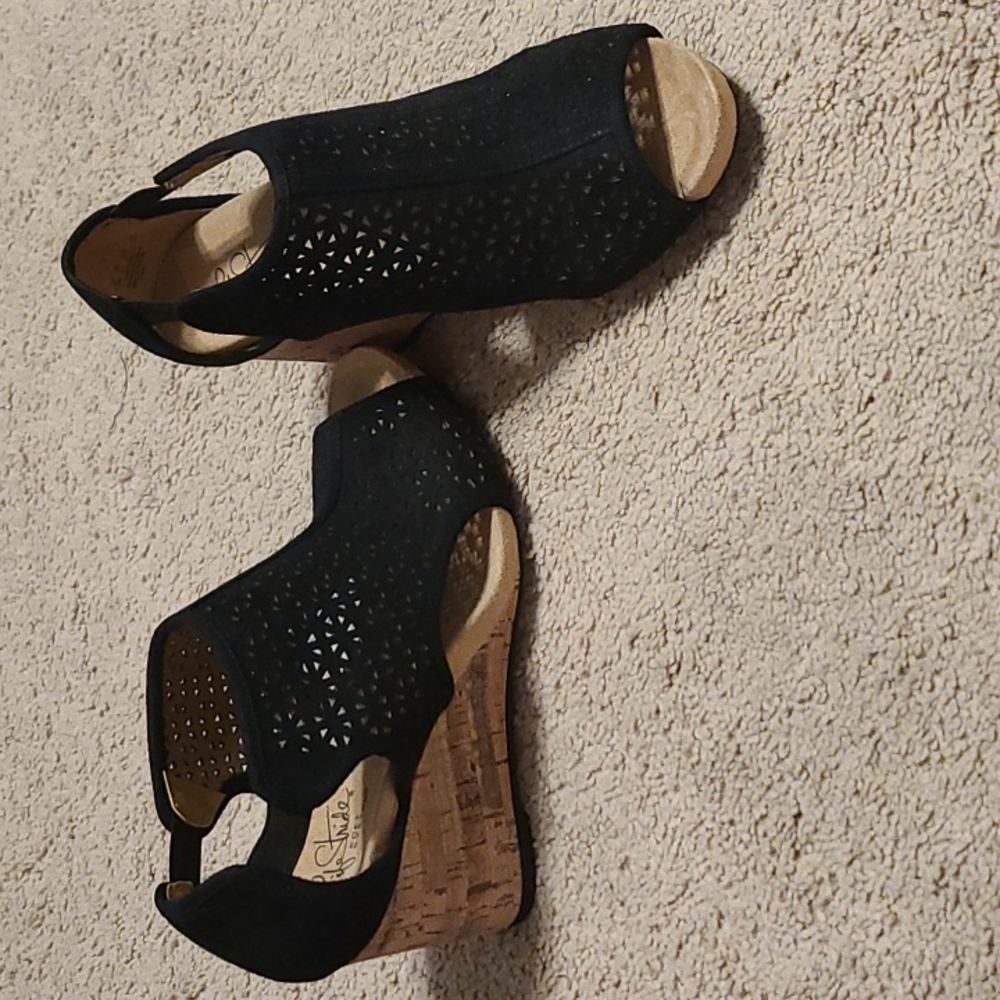 Wedge heels